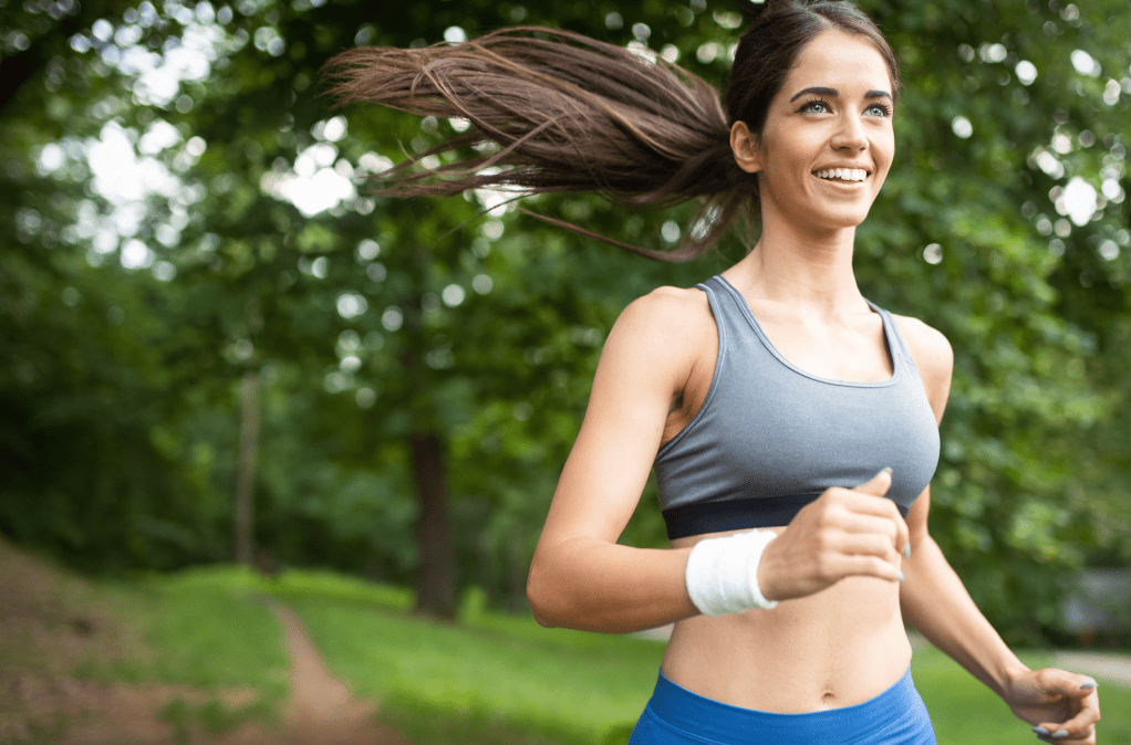 women running to help to lower cortisol or to take supplements to lower cortisol