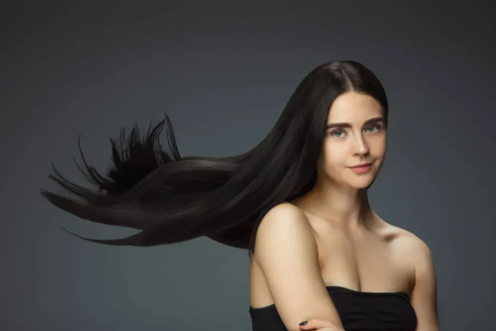 A lady having healthy hair.
